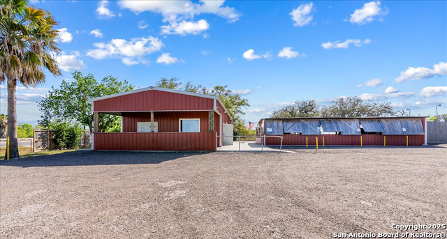 1200 Hwy 59 Property Photo 2
