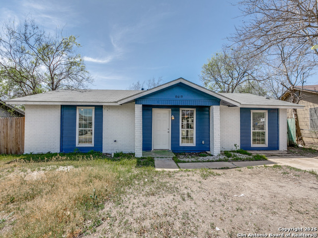 8619 Standing Rock Property Photo 1