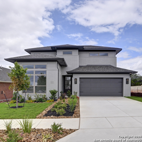 302 Hidalgo Property Photo 1