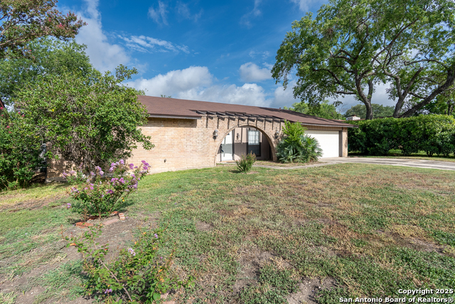 12815 El Sendero Property Photo 1