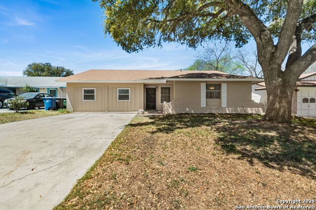 12027 El Sendero Property Photo 2
