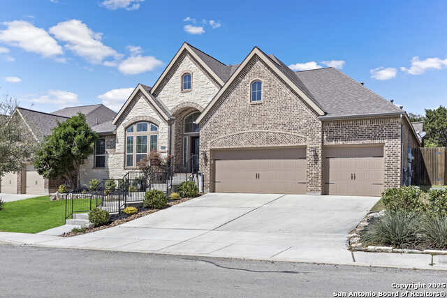 8909 Soaring Oak Property Photo