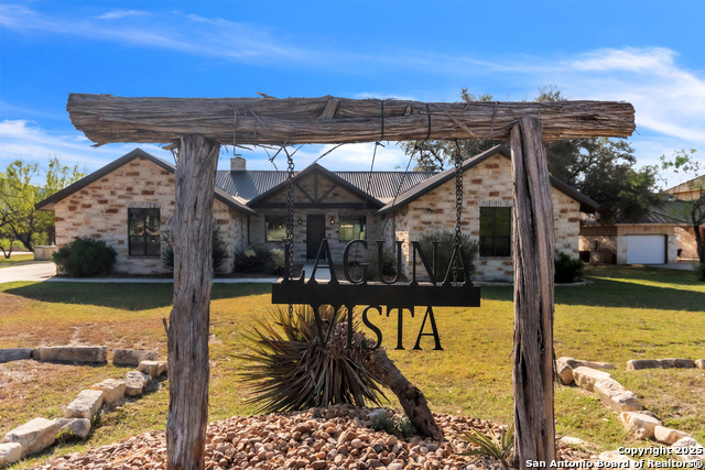 000 Tequila Sunrise Property Photo 1