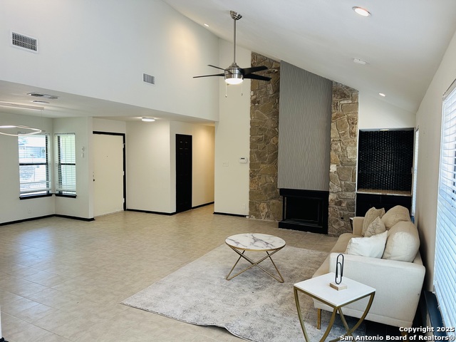 5611 timber rail Property Photo 1