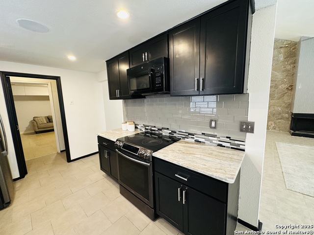 5611 Timber Rail Property Photo 6