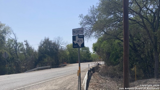 19792 S Fm 471 S (depot St.) Property Photo 3
