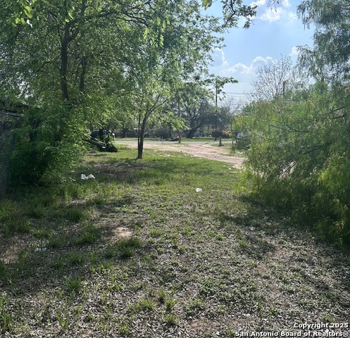 516 Bartlett Property Photo 2
