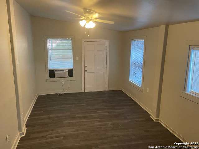 148 Gifford St Property Photo 12