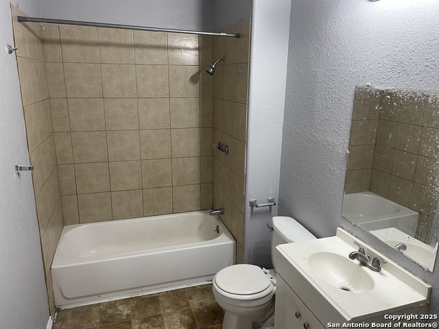 148 Gifford St Property Photo 19
