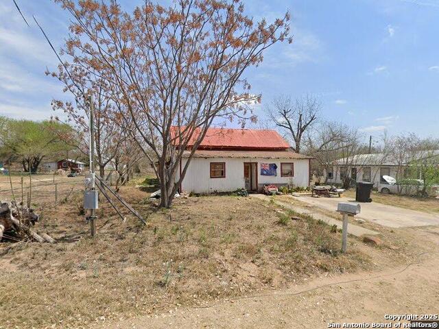 Devine Real Estate Listings Main Image