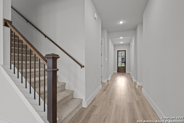 4503 Yoakum Valley Property Photo 4