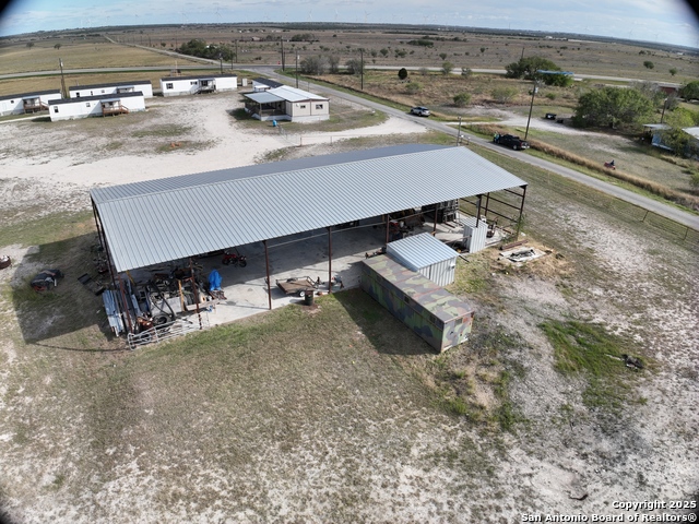 6542 County Rd 152 Property Photo 4