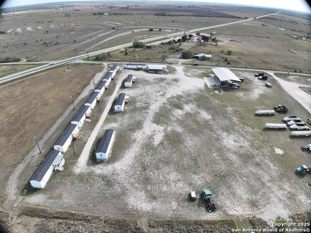6542 County Rd 152 Property Photo 9