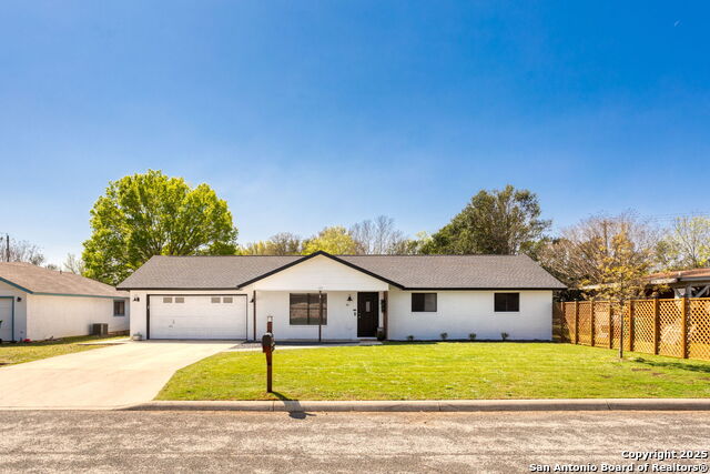 107 Shadywood Property Photo