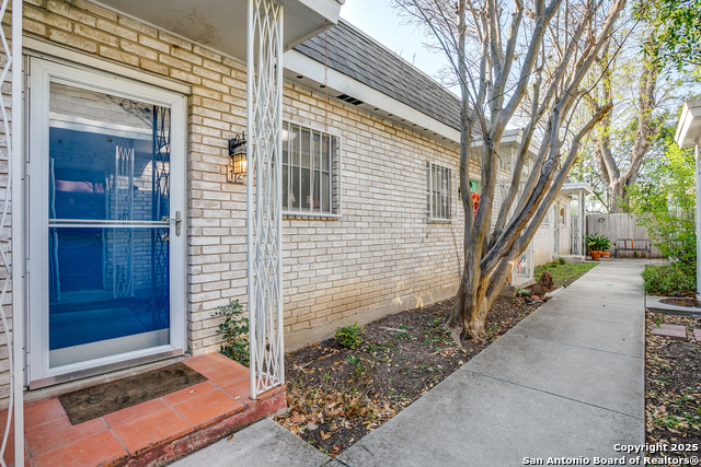 1430 Nacogdoches Property Photo