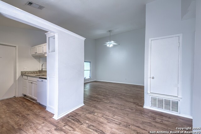5824 Liberty Bell Property Photo 13