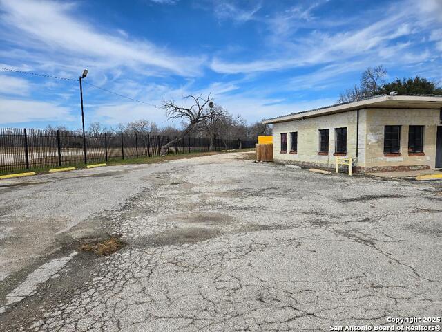 6123 Enrique M Barrera Property Photo 5
