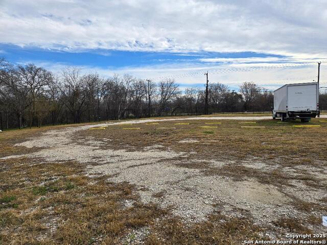 6123 Enrique M Barrera Property Photo 16