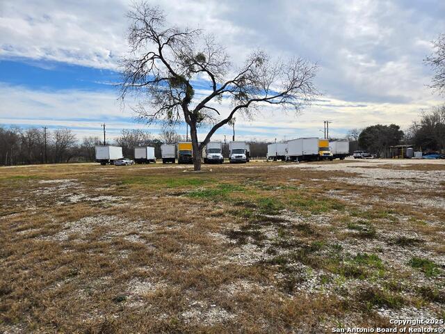 6123 Enrique M Barrera Property Photo 17