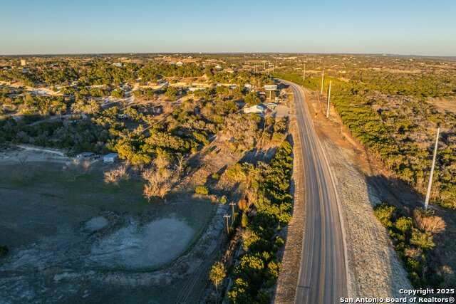 3510 Medina Hwy Property Photo 1