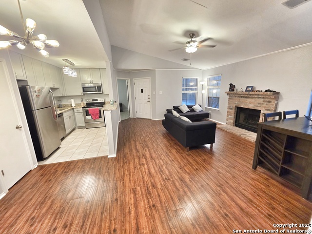 4803 Hamilton Wolfe Property Photo
