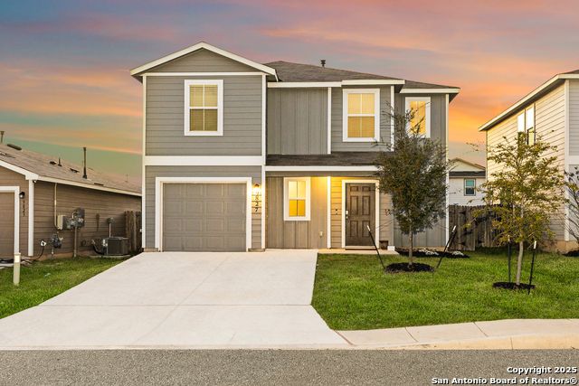 9827 Bur Sedge Property Photo 1