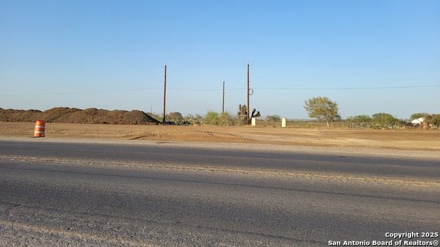 210 E Loop 1604 S Property Photo 4