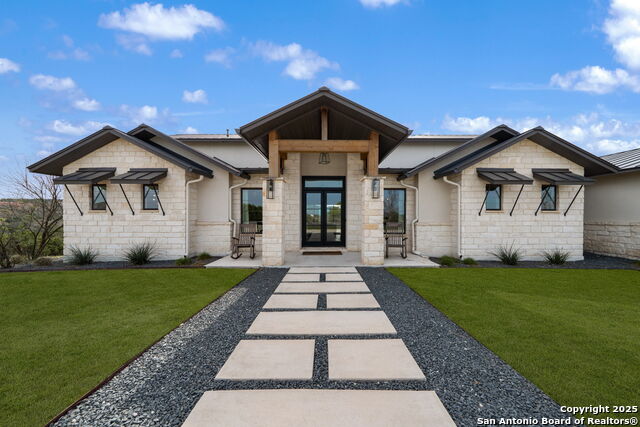 384 Blue Diamond Property Photo 1