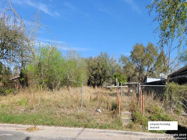 806 W Walton Property Photo