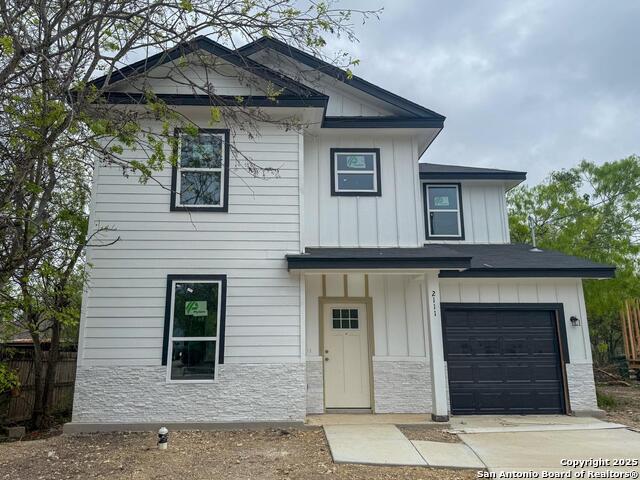 2111 Hicks Ave Property Photo 1