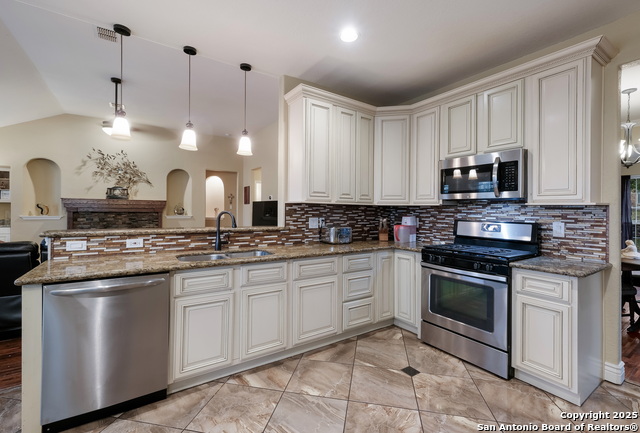 12838 VIDORRA CIRCLE DR Property Photo 1