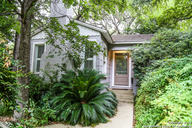 135 Tuxedo Property Photo