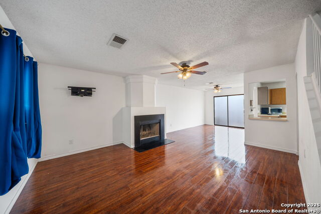9911 Alexa Place Property Photo 6
