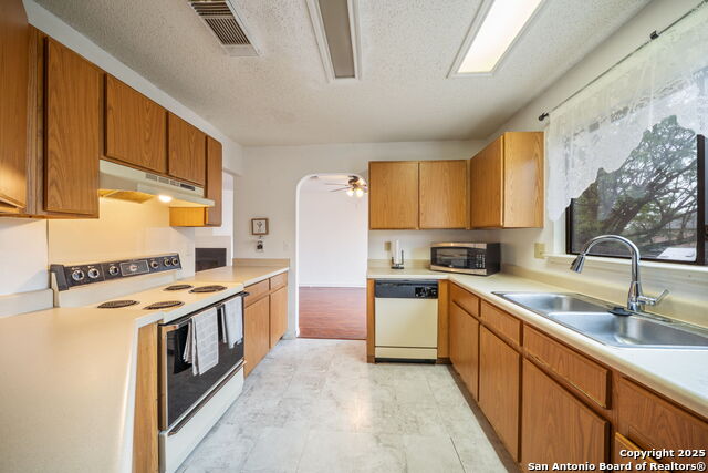 9911 Alexa Place Property Photo 12