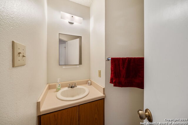 9911 Alexa Place Property Photo 17