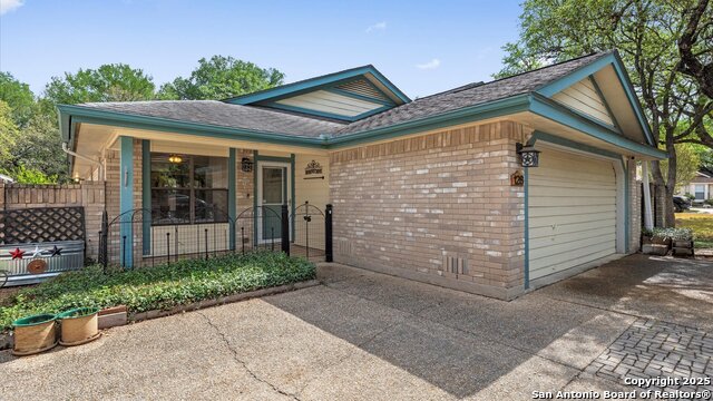 126 Golden Way Property Photo 1