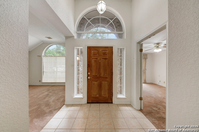 9406 Llano Verde Property Photo 4