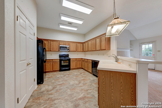 9406 Llano Verde Property Photo 14
