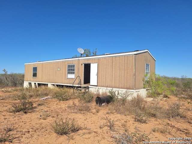 139 County Road 2666 Property Photo