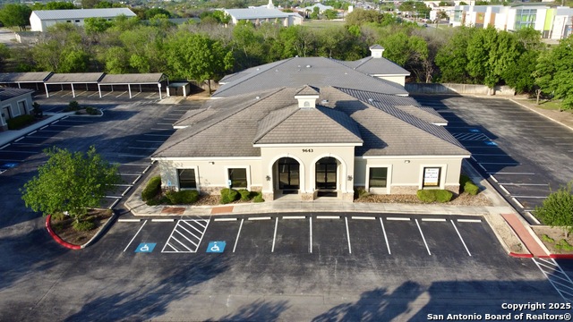 9643 Huebner Property Photo 5