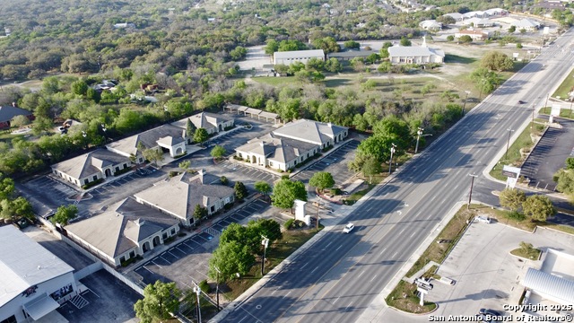 9643 Huebner Property Photo 14