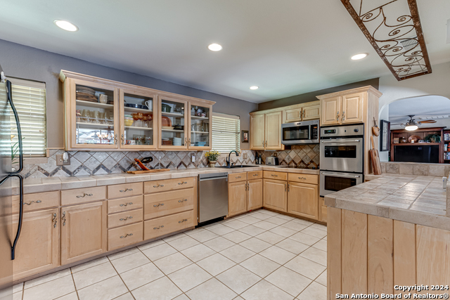 8651 Bindseil Ln Property Photo 7