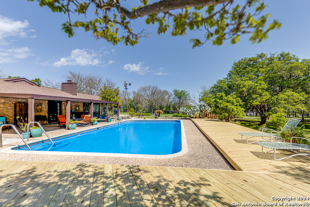 8651 Bindseil Ln Property Photo 27