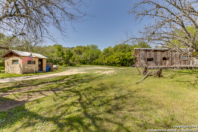8651 Bindseil Ln Property Photo 31