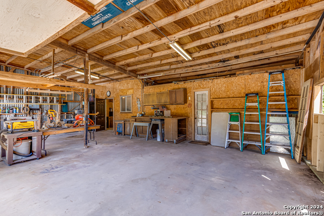 8651 Bindseil Ln Property Photo 36