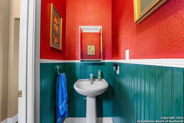 360 Private Road 4619 Property Photo 9