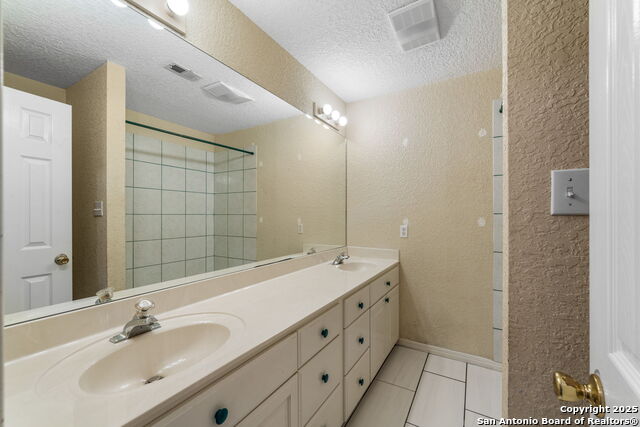 360 Private Road 4619 Property Photo 15