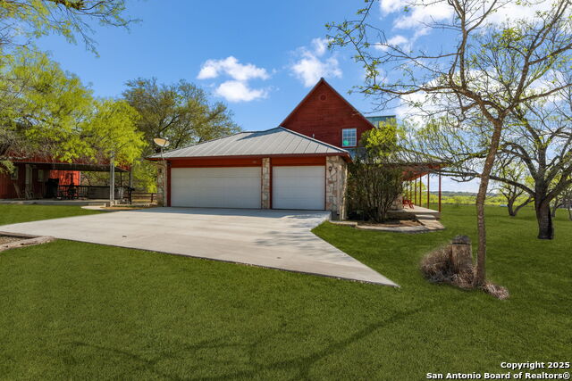 360 Private Road 4619 Property Photo 38