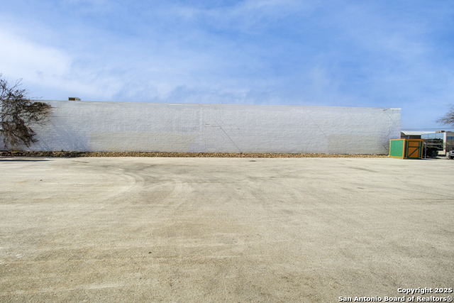 506 Portland Property Photo 9