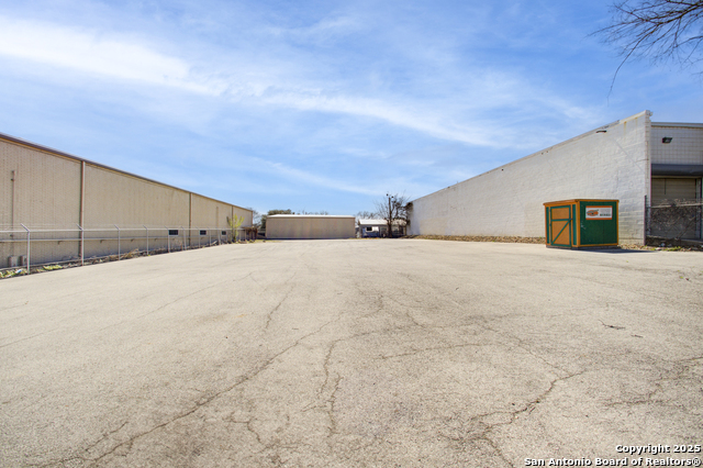 506 Portland Property Photo 10